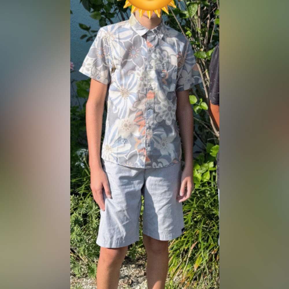 Youth Medium button up shirt - Vissla